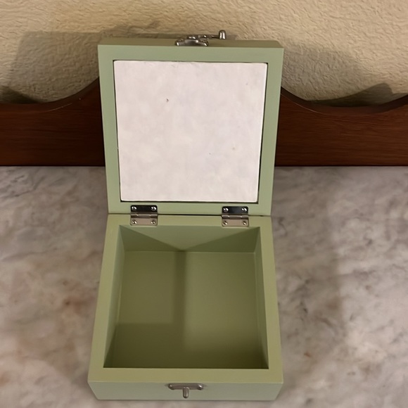 Yellow Roses Keepsake Box - Picture 5 of 12